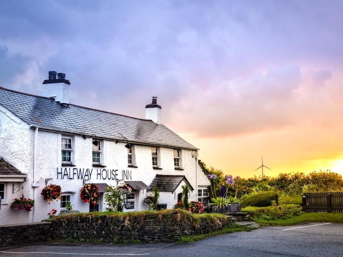 Halfway House Inn ウェイドブリッジ エクステリア 写真