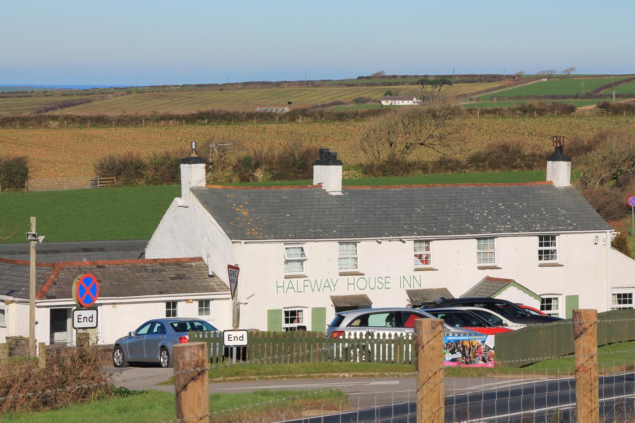 Halfway House Inn ウェイドブリッジ エクステリア 写真